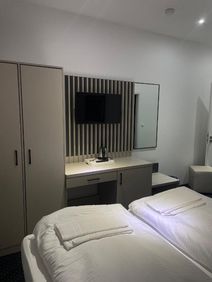 Gastpark Hotel Манчинг Екстериор снимка