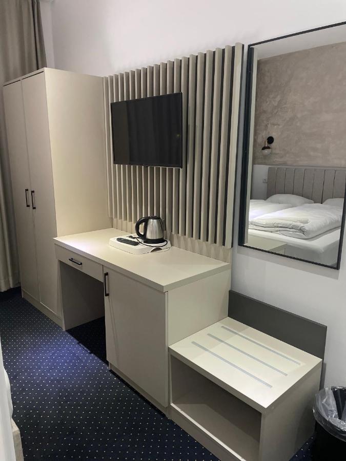 Gastpark Hotel Манчинг Екстериор снимка