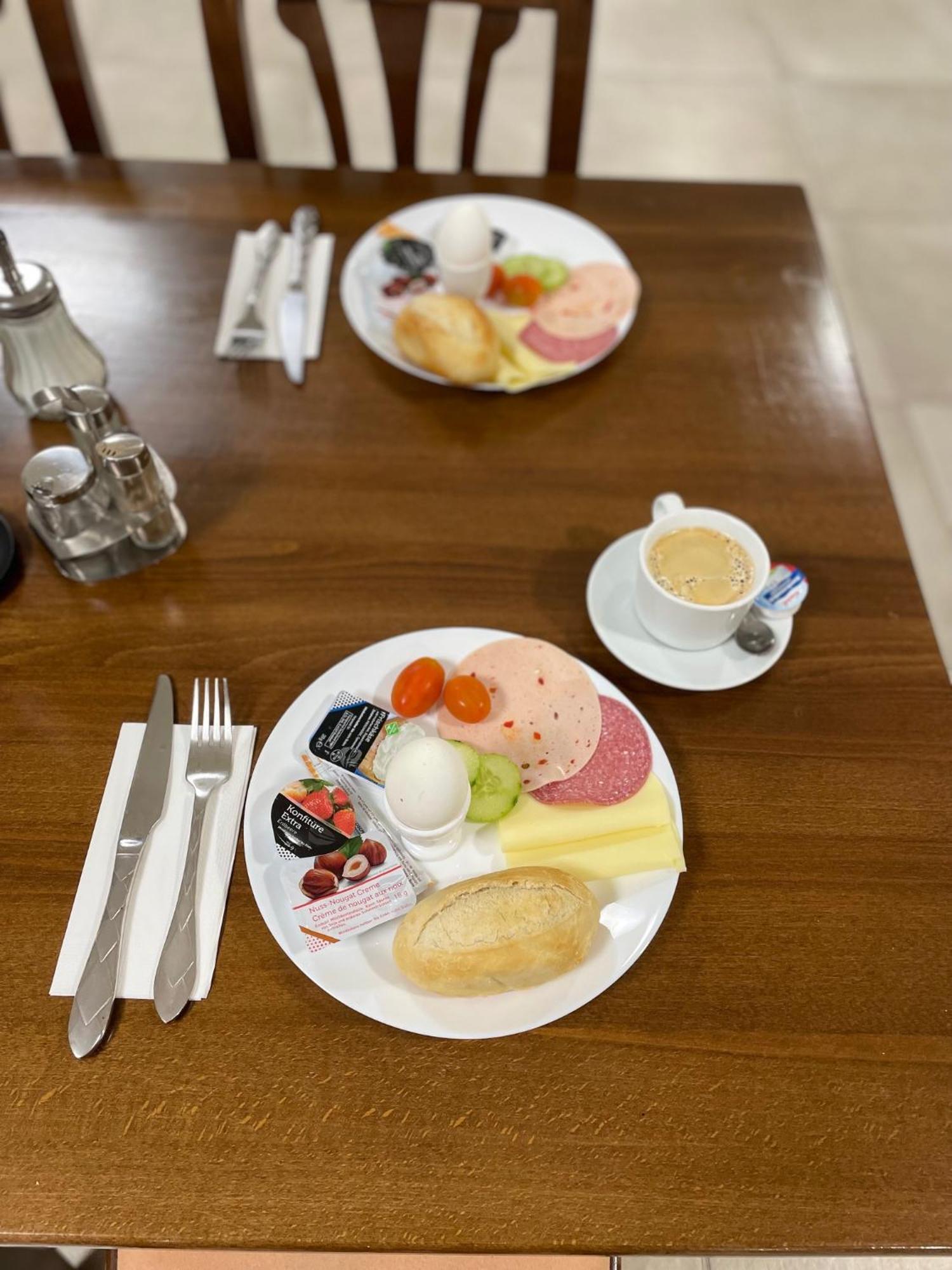 Gastpark Hotel Манчинг Екстериор снимка