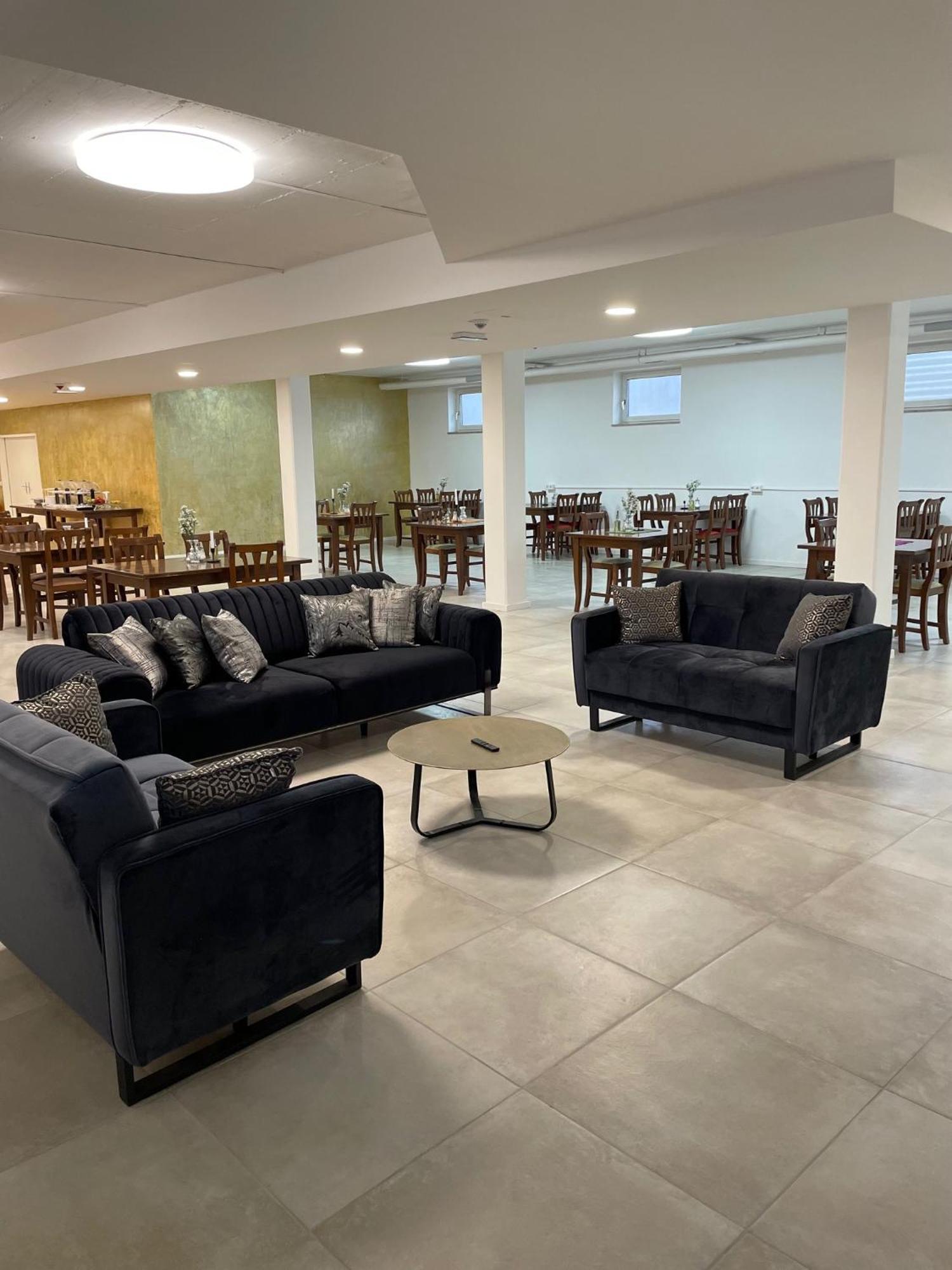 Gastpark Hotel Манчинг Екстериор снимка